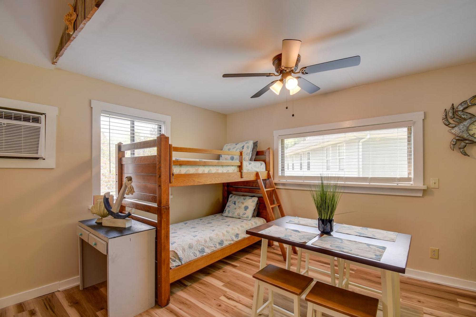 Ocean Isle Apartment With Balcony, 1 Mi To Beach! Ocean Isle Beach Εξωτερικό φωτογραφία