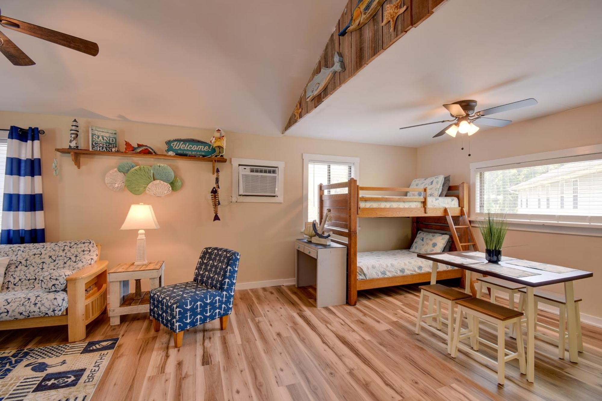 Ocean Isle Apartment With Balcony, 1 Mi To Beach! Ocean Isle Beach Εξωτερικό φωτογραφία